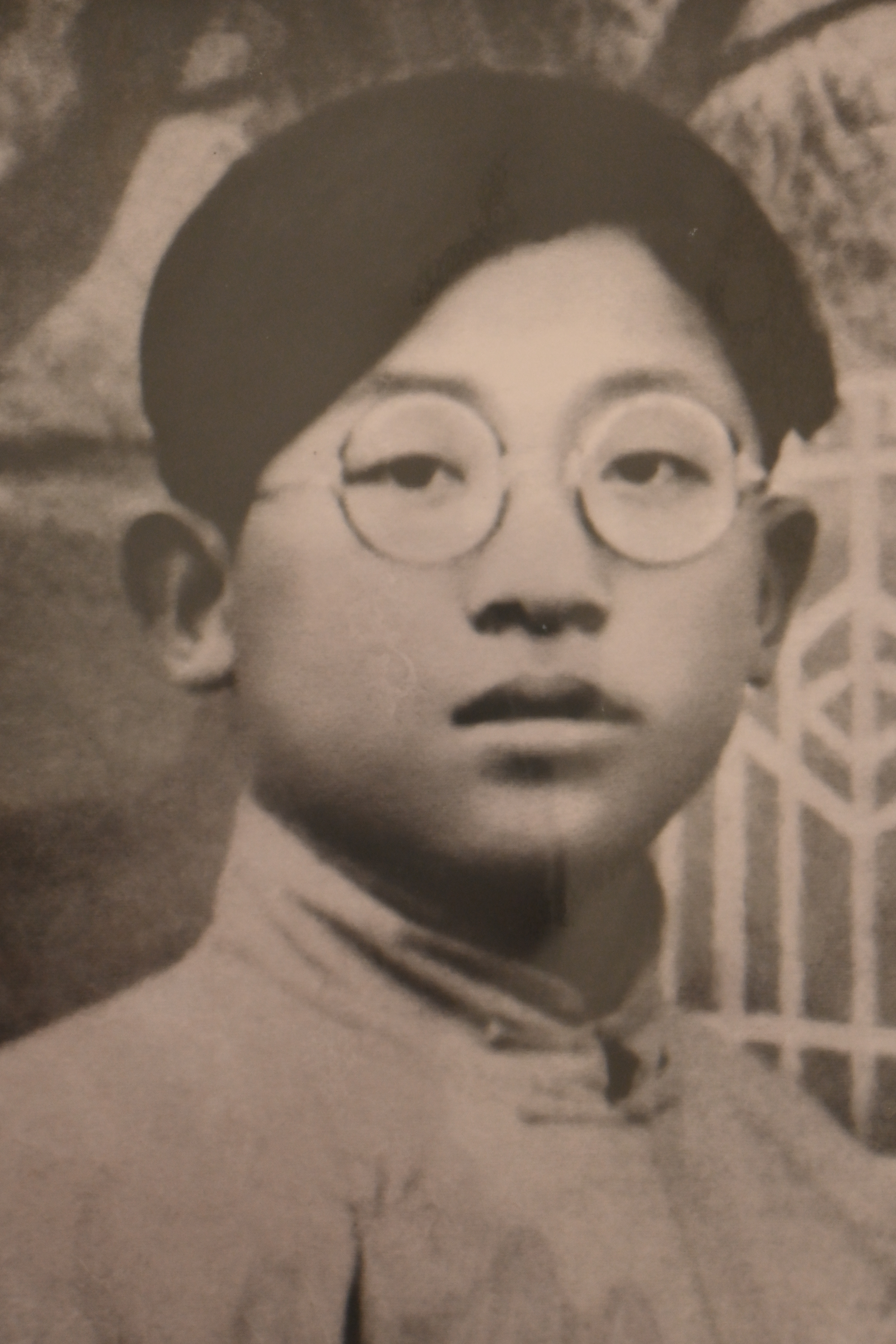陈镜蓉.JPG