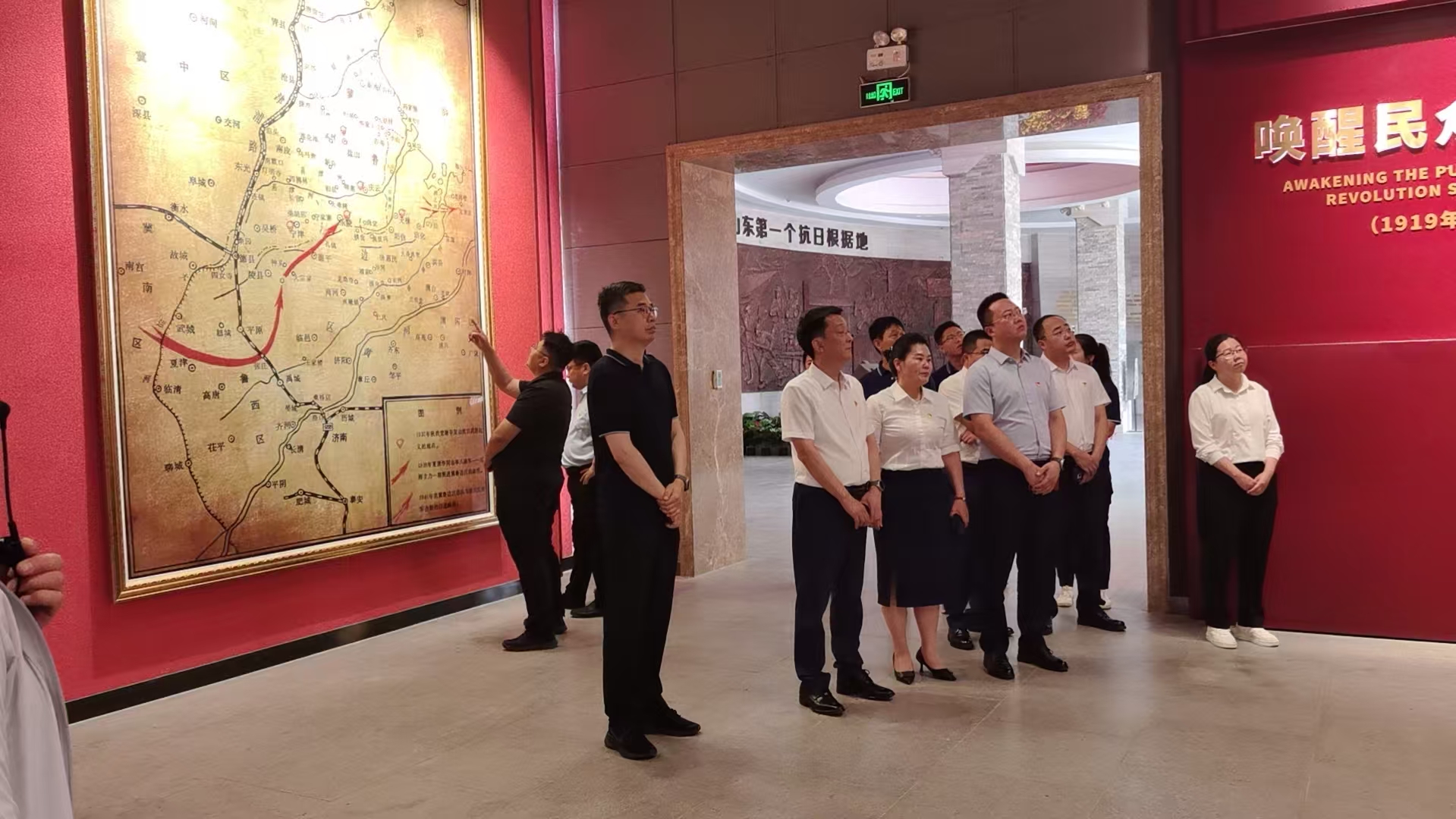 6月7日，山东载熙律师事务所支部委员会与中共乐陵市律师事务所联合支部委员会联建活动1.jpg