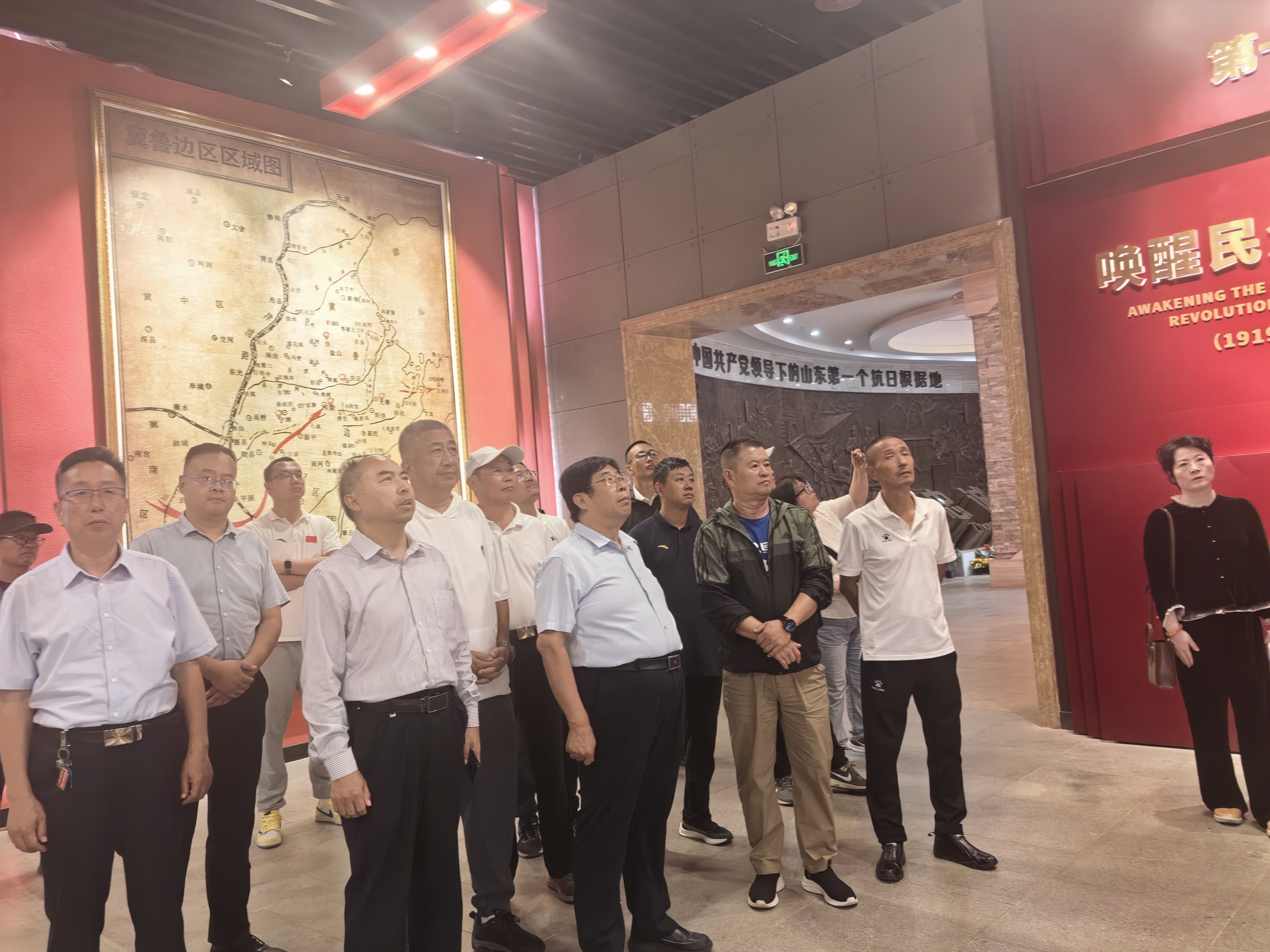 9月18日，山东科技大学教师到冀鲁边区革命纪念馆参观学习2.jpg
